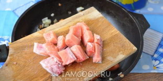 омлет с горбушей в духовке в горшочке