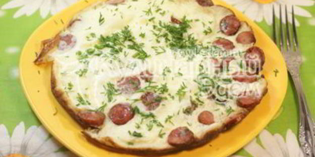 омлет с охотничьей колбаской