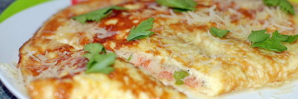 Омлет с перцем и помидорами