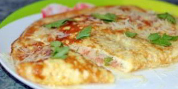 омлет с перцем и помидорами