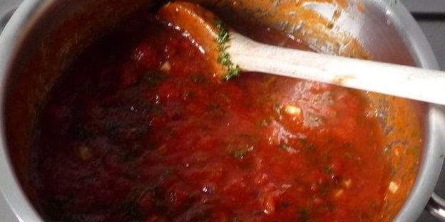 омлет с помидорами и моцареллой