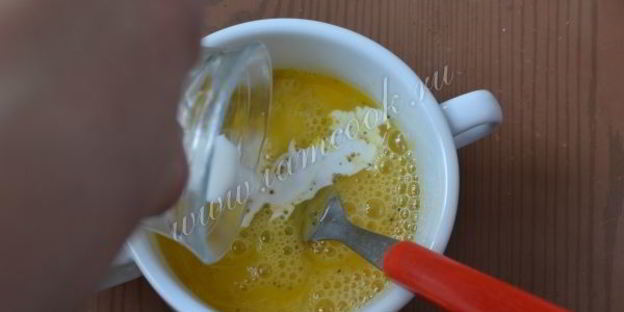 омлет с рукколой и овсяными хлопьями