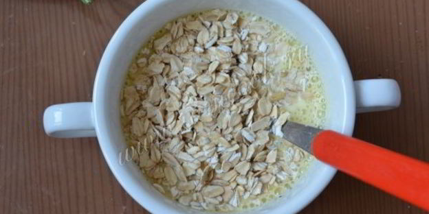 омлет с рукколой и овсяными хлопьями