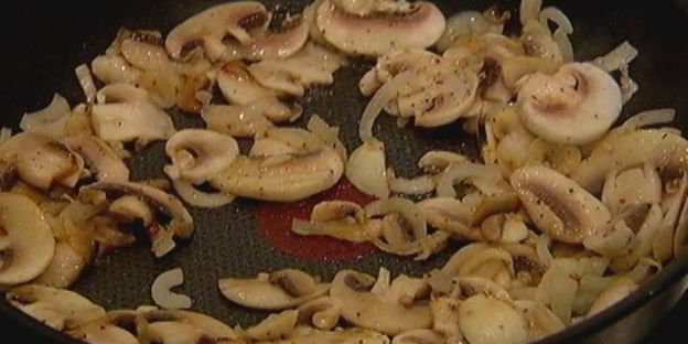 омлет с ветчиной и шампиньонами