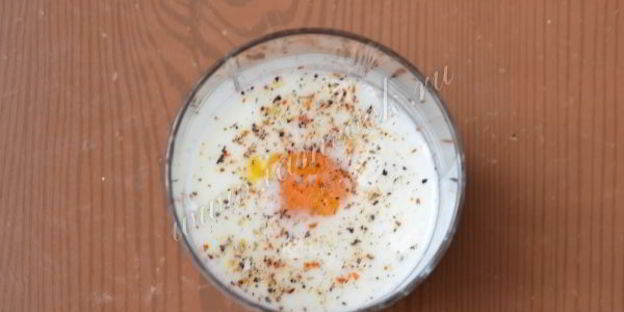 омлет со шпинатом и креветками