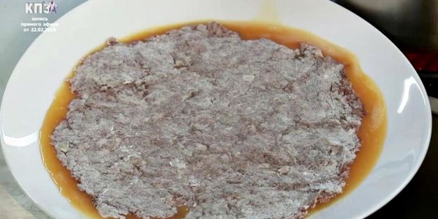 прыгающий омлетный рулет