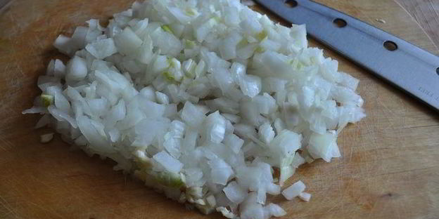 нежный паштет из зеленого горошка