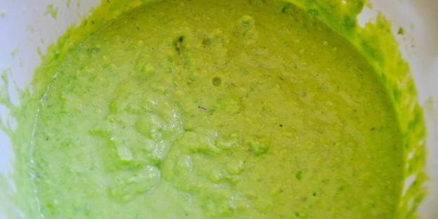 нежный паштет из зеленого горошка