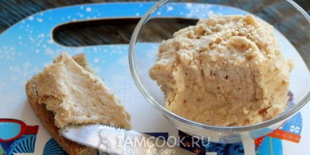 паштет из фасоли с миндалем