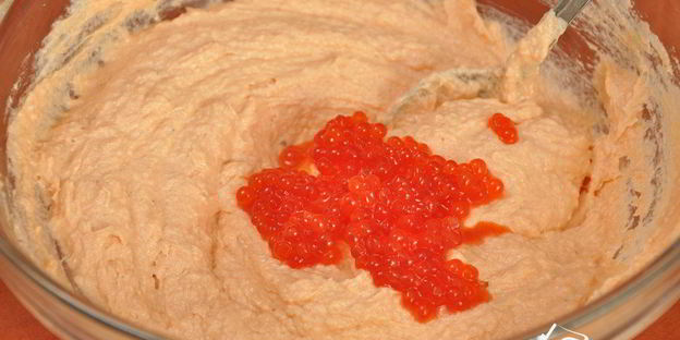 паштет из форели с икрой праздничный