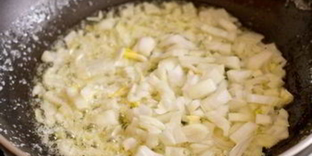 паштет из куриной печени с оливками и коньяком