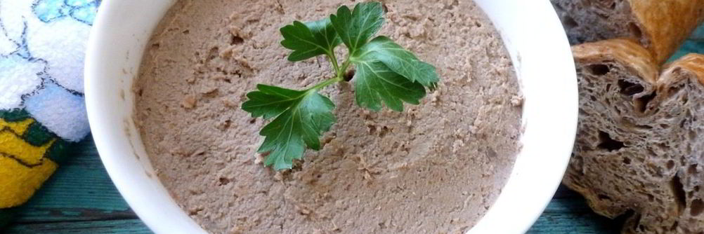 Печеночный паштет с фасолью