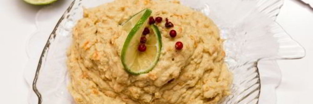 Яичный паштет с печенью трески и овощами