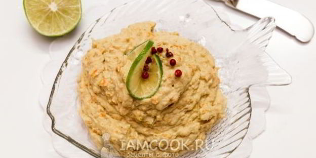 яичный паштет с печенью трески и овощами