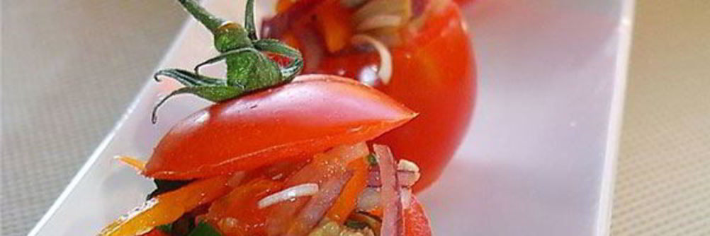 Помидоры, фаршированные овощами