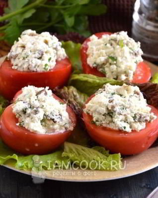 Помидоры, фаршированные сербской брынзой и оливками