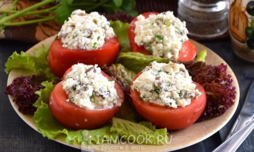 Рецепт помидоров, фаршированных сербской брынзой и оливками