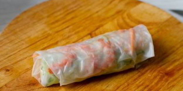 спринг-роллы с креветками