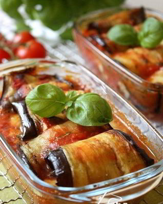 Баклажановые рулетики по-средиземноморски
