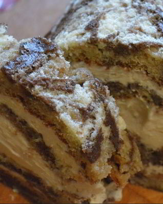 Бисквитный рулет Мраморный