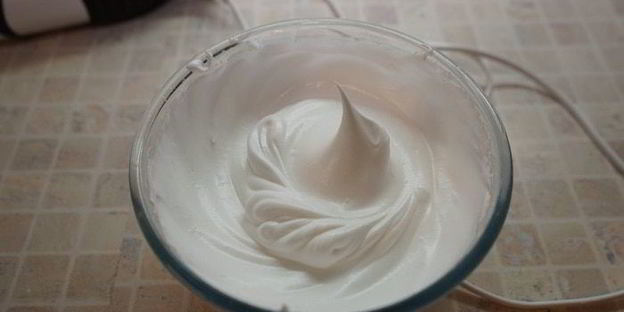 бисквитный рулет с жасмином