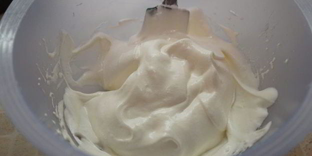 бисквитный рулет с жасмином