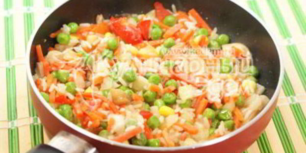 капустные рулетики в омлете