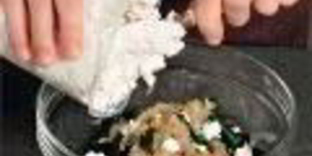 картофельный рулет со шпинатом и беконом