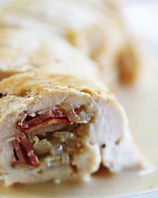 Куриный рулет с беконом