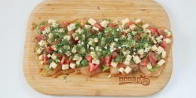 куриный рулет с сыром и томатами