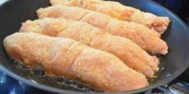 куриный рулет с ветчиной и сыром