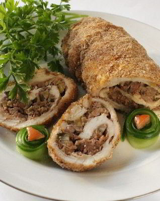 Куриные рулеты с яблочно-ореховой начинкой