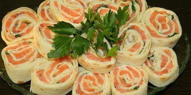 лавашный рулет с семгой трехслойный