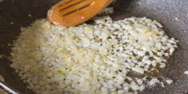 мясной рулет с брокколи и сыром