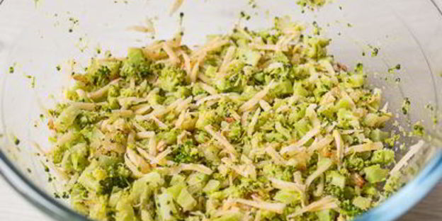 мясной рулет с брокколи и сыром