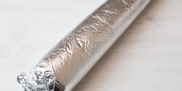 мясной рулет с брокколи и сыром