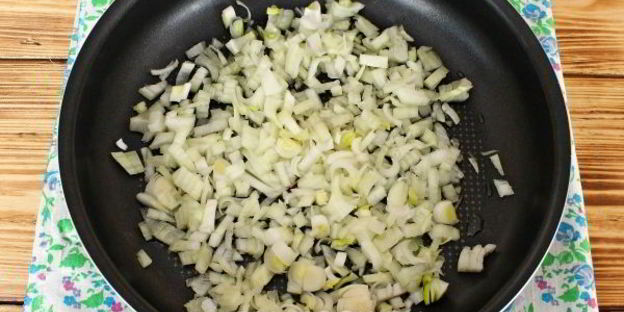 мясной рулет с начинкой из брокколи