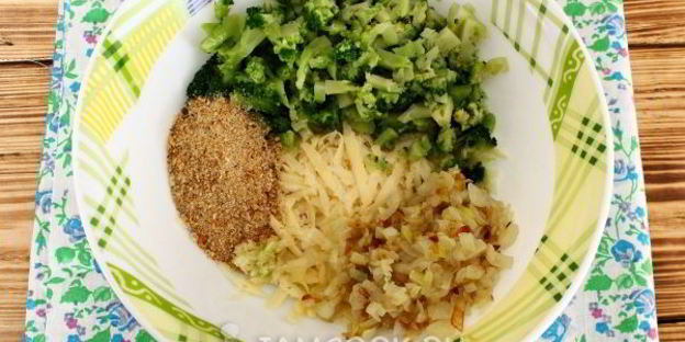 мясной рулет с начинкой из брокколи