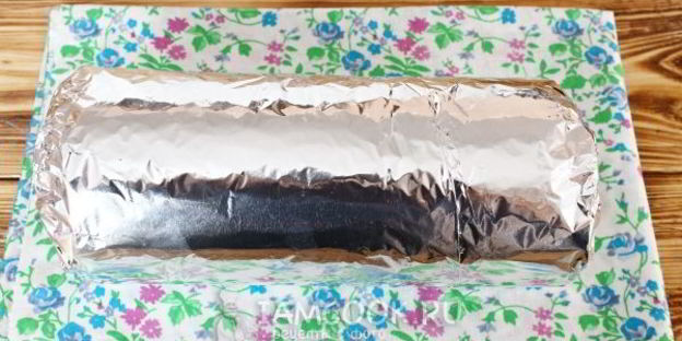 мясной рулет с начинкой из брокколи