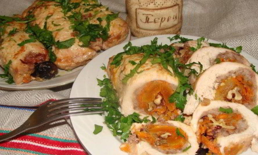 Рецепт мясного рулета с сухофруктами