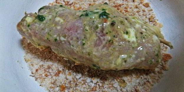 мясные рулетики с сырной начинкой