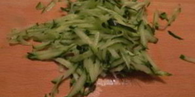 овощной рулет из лаваша с адыгейским сыром