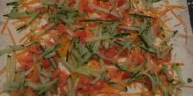 овощной рулет из лаваша с адыгейским сыром