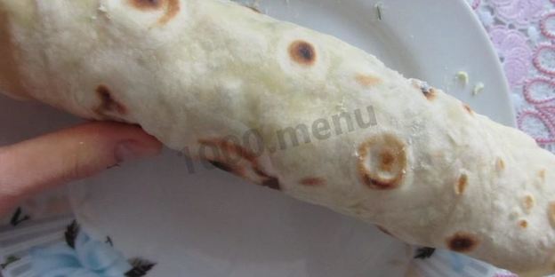 рулет из домашнего лаваша с начинкой