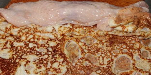 рулет из курицы с аджикой