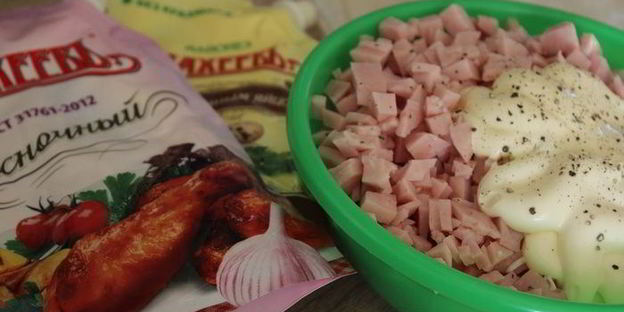 рулет из лаваша с ветчиной