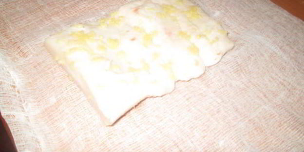 рулет из сала с курицей и черносливом