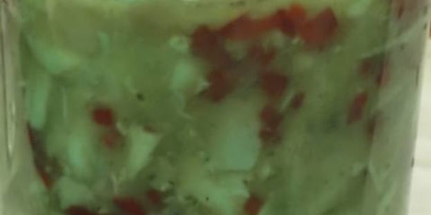 рулет куриный луковый