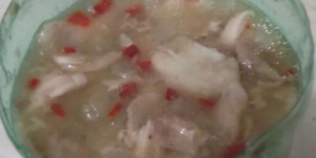 рулет куриный луковый