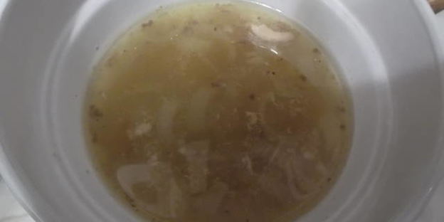 рулет куриный луковый